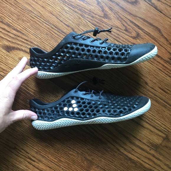 Vivobarefoot Ultras - Picture 2 of 8